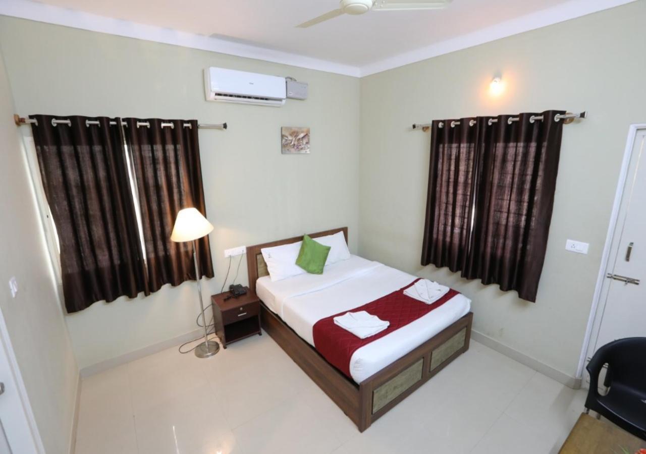 Hotel The Green Orchid Mysore Exterior foto